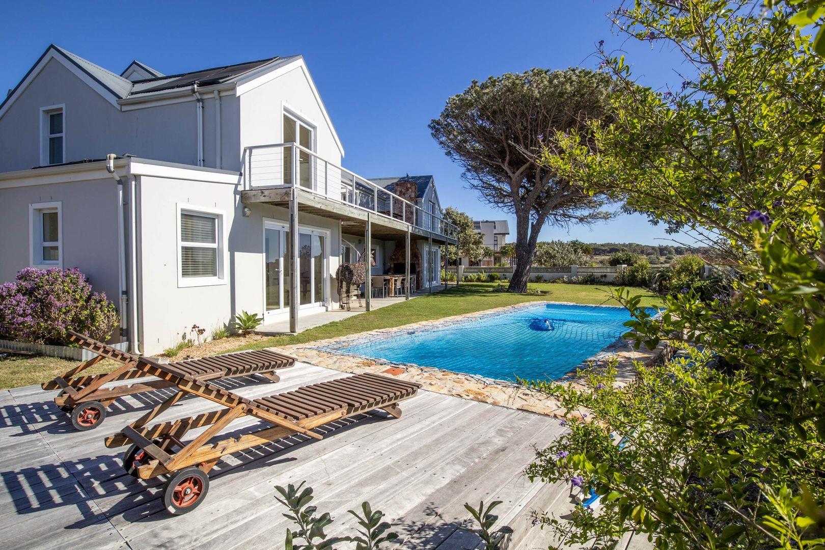 5 Bedroom House for sale in Bluewater Estate P24114362792