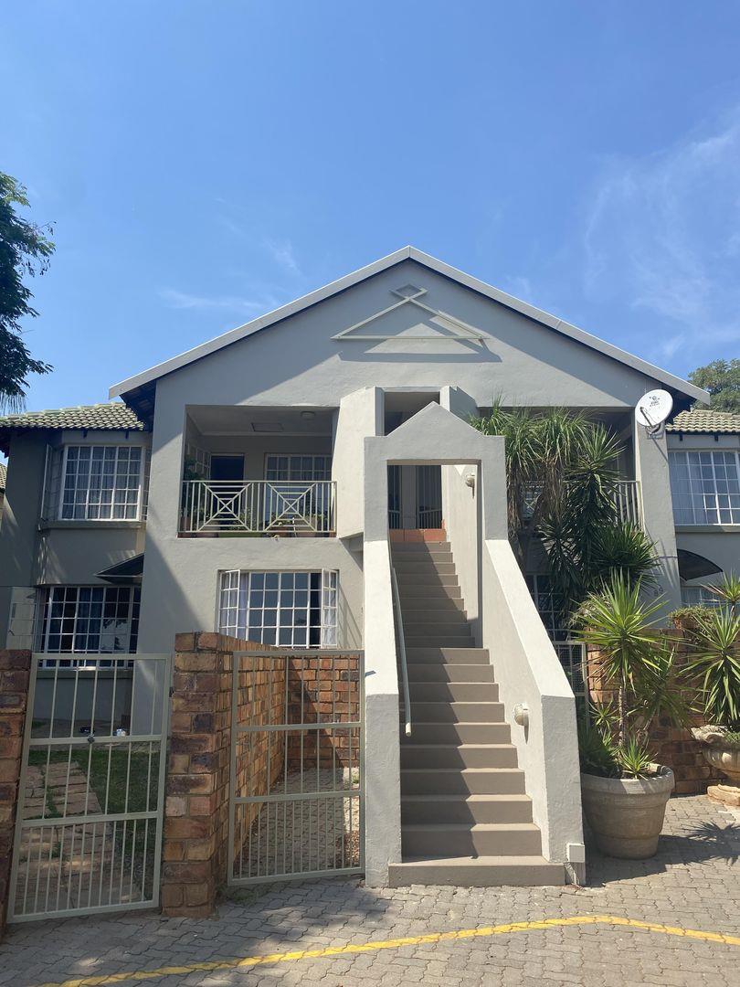 2 Bedroom Townhouse for sale in Wapadrand 88 Burkea Park, 345