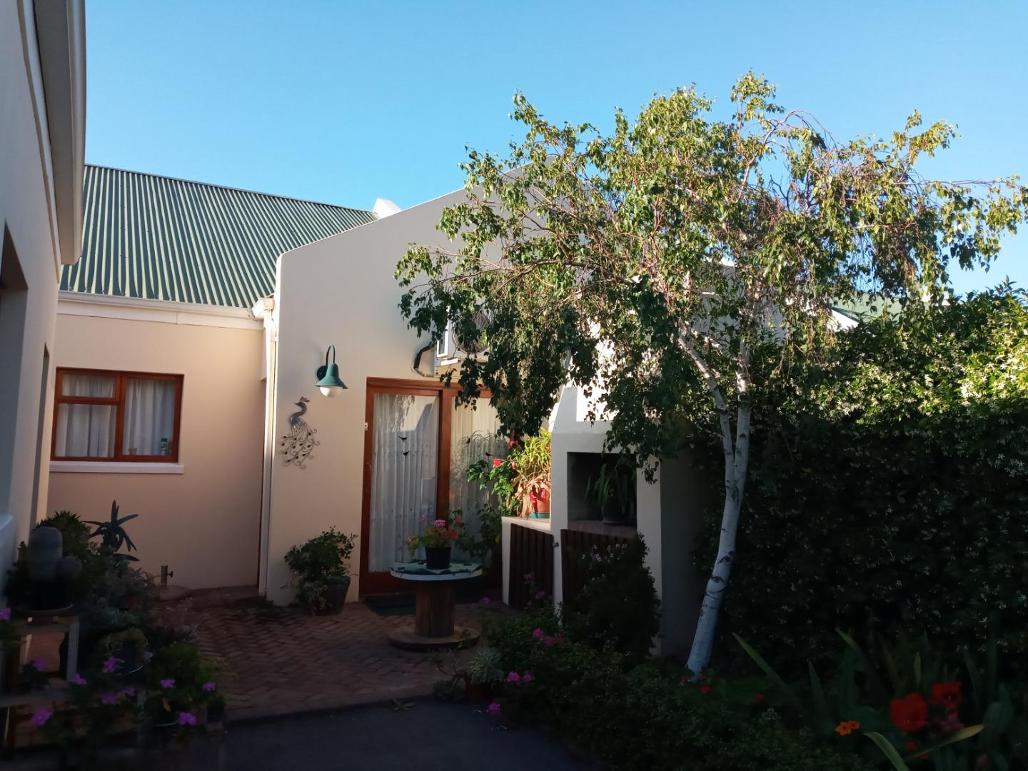 2 Bedroom House to rent in Montagu 4 Market Street, Avalon Place