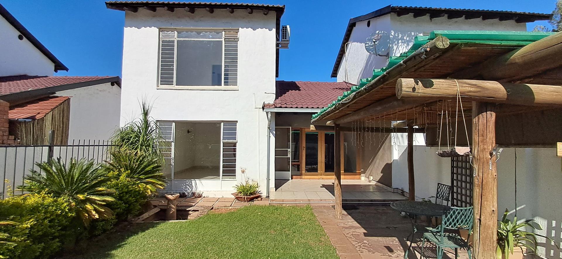 Willow Park Manor Property Property and houses to rent in Willow Park