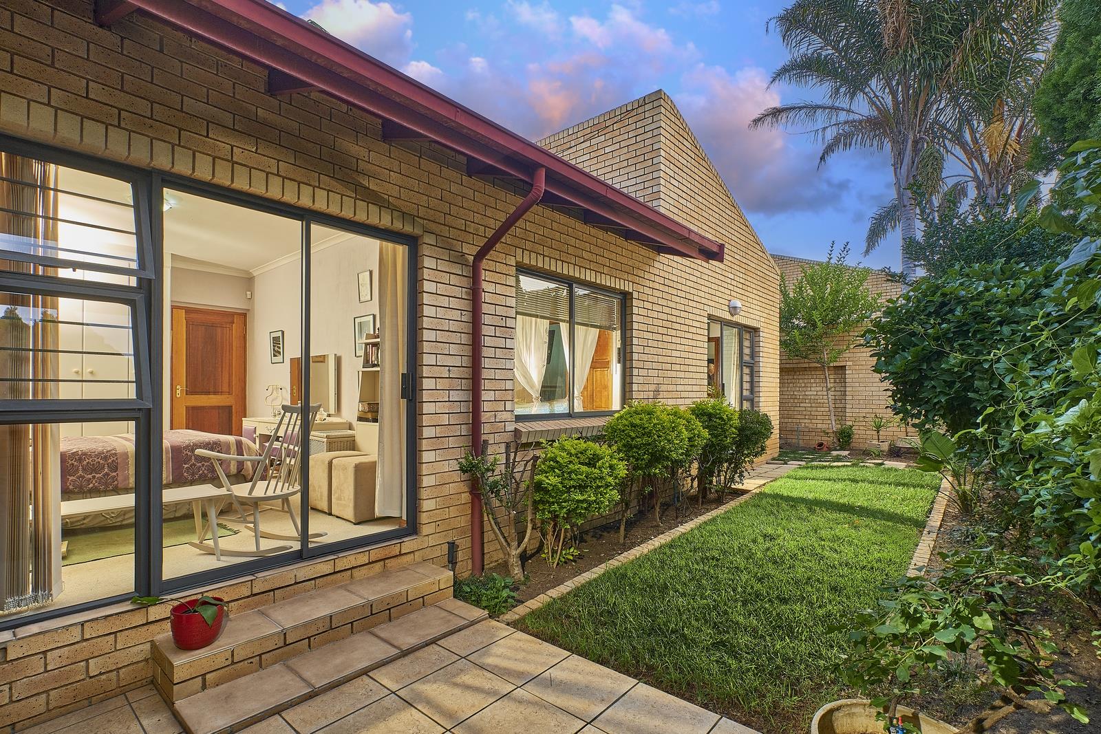 4 Bedroom House for sale in Randpark Ridge 1849 Eastwood Avenue P24