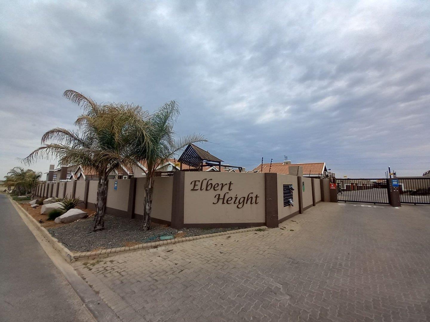 2 Bedroom Townhouse to rent in Hillside P24114310366