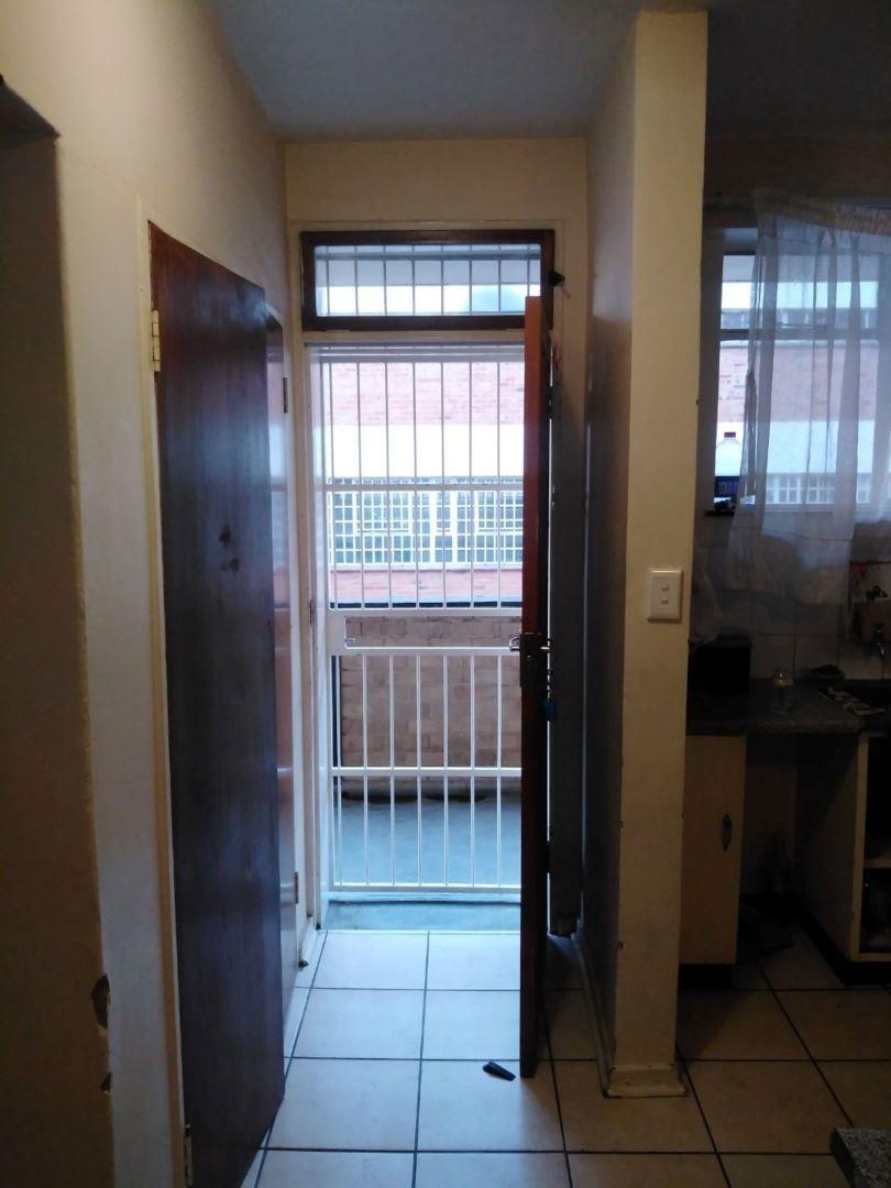 2 Bedroom Apartment / flat for sale in Bloemfontein Central 3 Short Street P24114363944