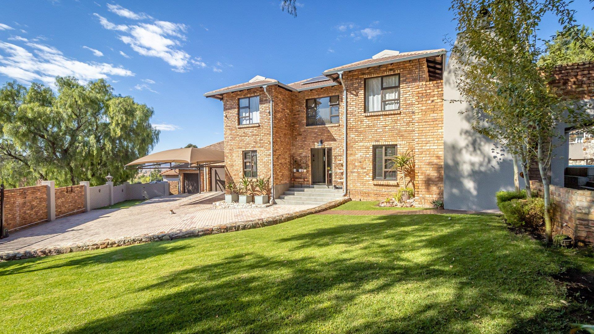 4 Bedroom House for sale in Overkruin 2 Cape Ash P24114364767