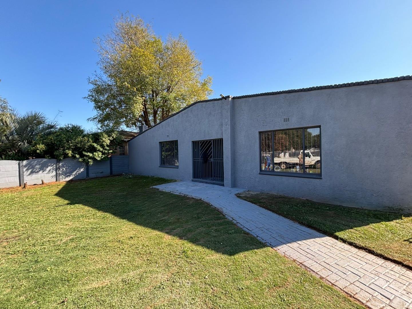 13 Bedroom House for sale in Duncanville P24114365385