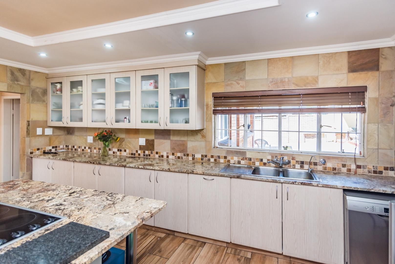 3 Bedroom House for sale in Selwyn P24114365450