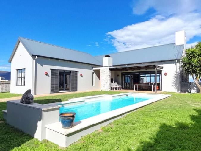 2 Bedroom House for Sale in Benguela Cove Lagoon Wine Estate