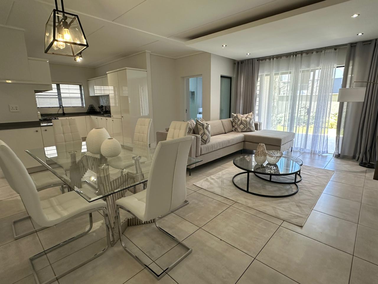 3 Bedroom Apartment / flat to rent in The Polofields 1 Polofields