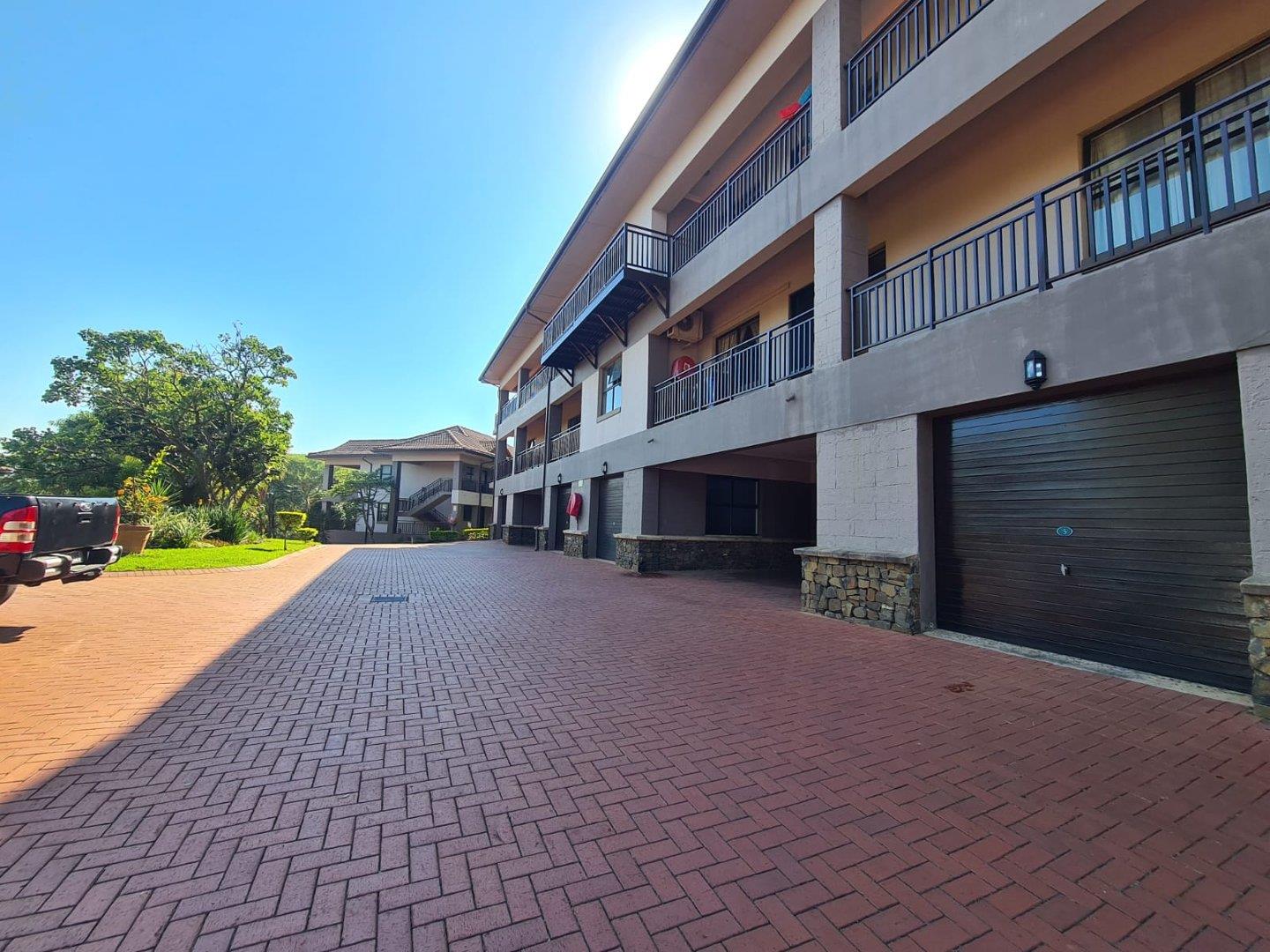 2 Bedroom Apartment / flat for sale in Hilltop Private Estate 6