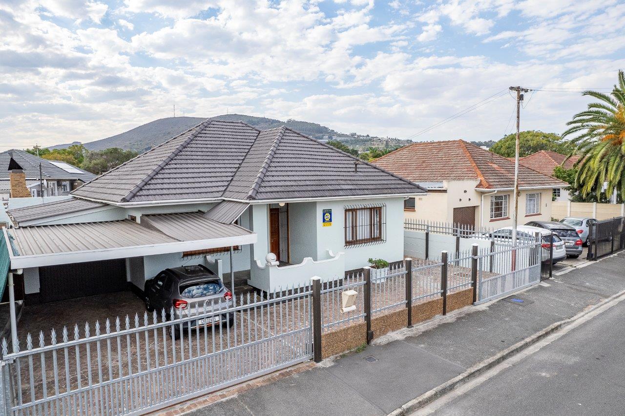 Fairfield Estate Property Houses for sale in Fairfield Estate