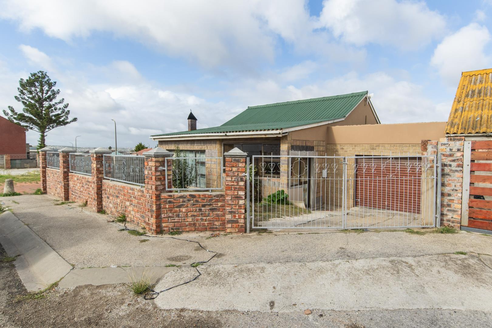Bethelsdorp Property Property and houses for sale in Bethelsdorp