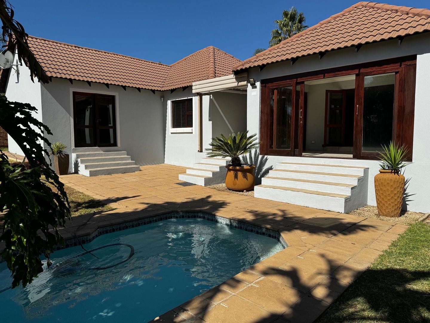 3 Bedroom House for sale in Greenstone Hill 503 Emerald Estate, 4
