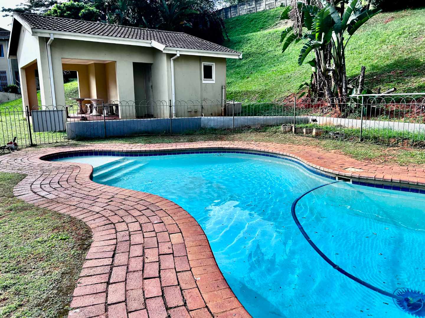 3 Bedroom Townhouse for sale in Sunningdale 77 Sugarfarm Trail P24