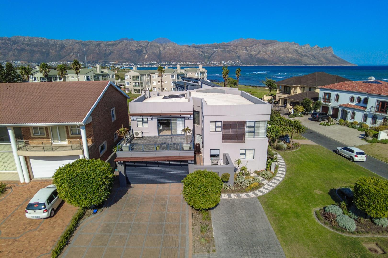 4 Bedroom House for sale in Greenways Golf Estate 70 Muirfield