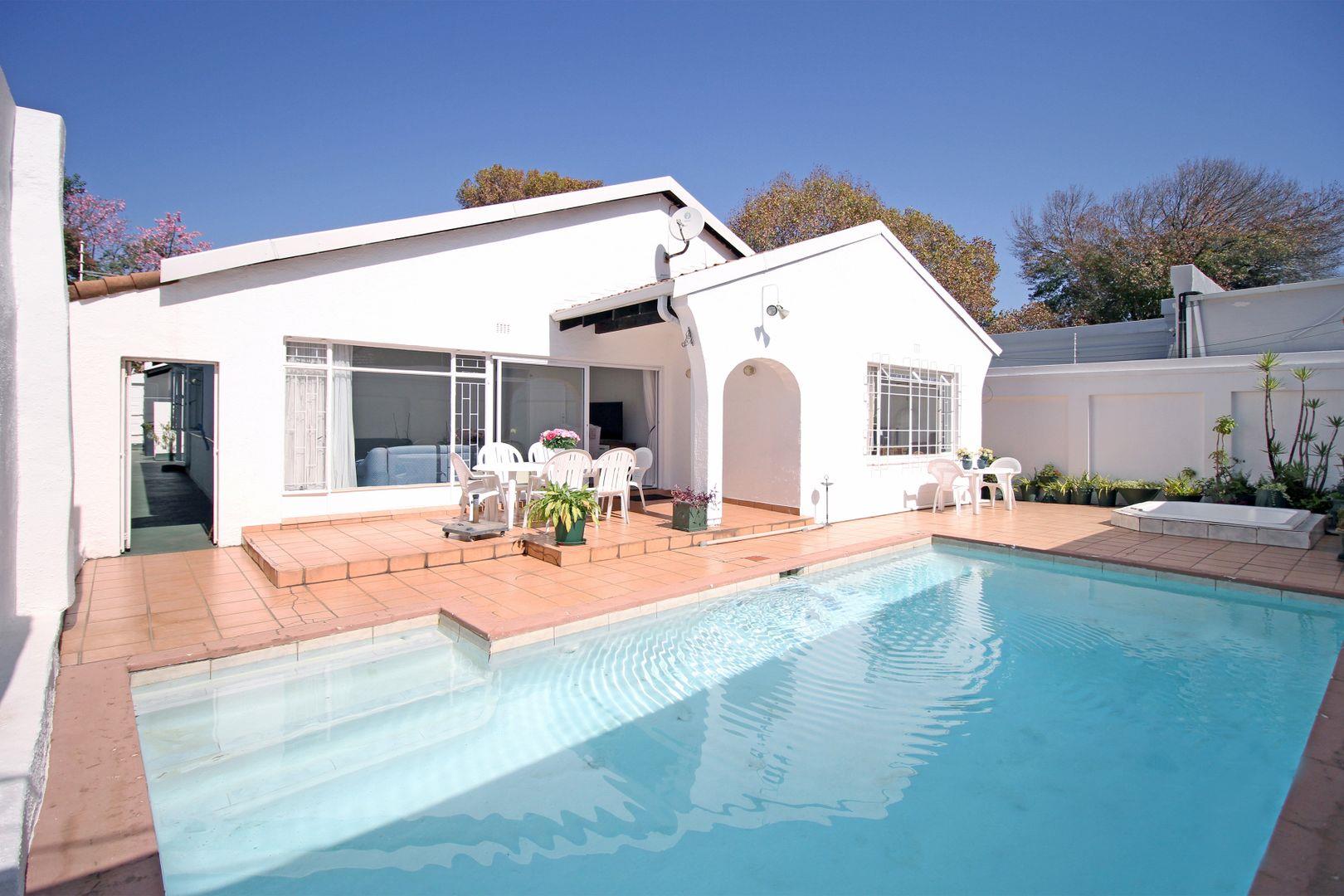 2 Bedroom House for sale in Norwood 69 Algernon Road P24114373301