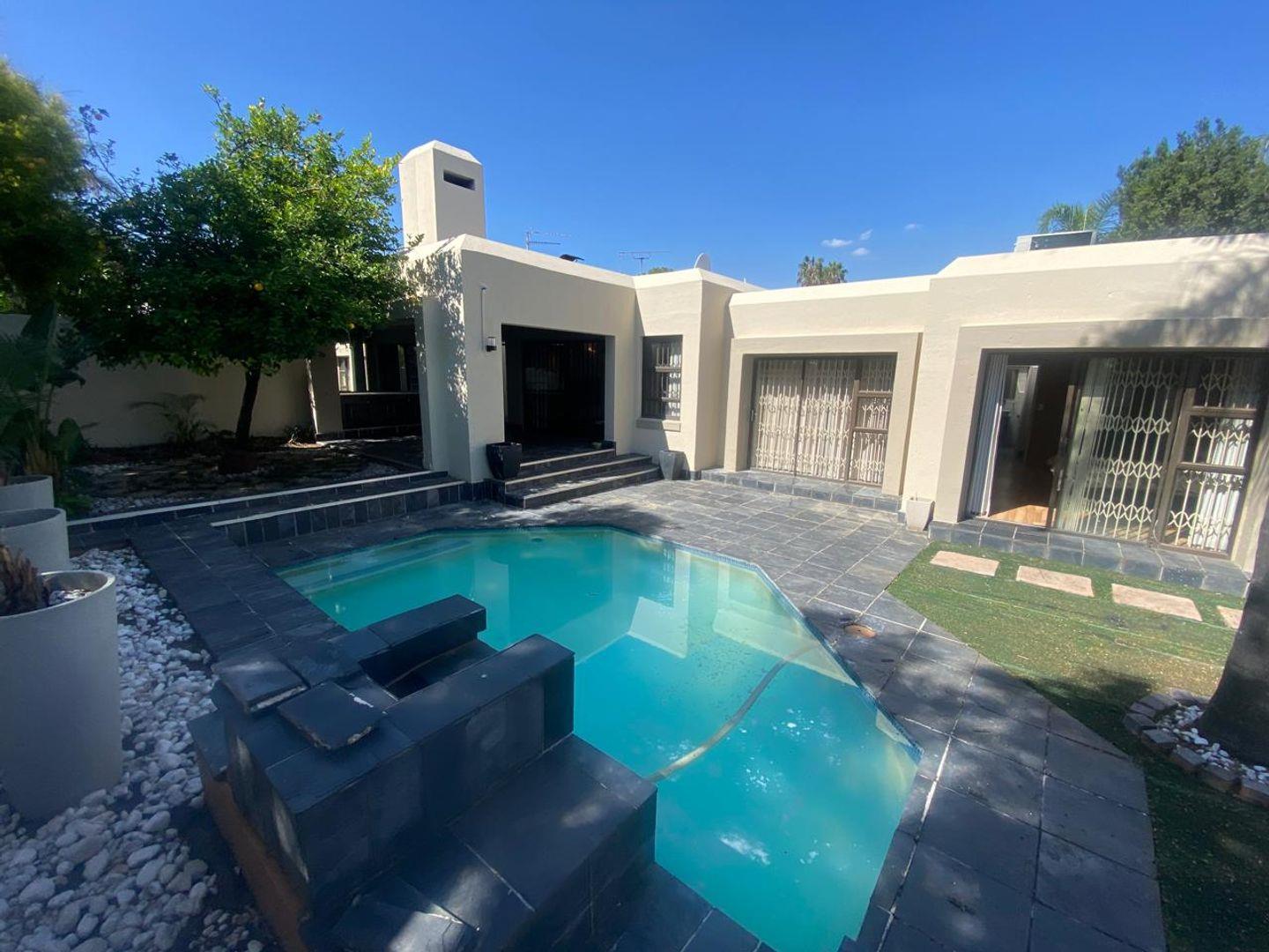 3 Bedroom House for sale in Sunninghill 900 The Syringas, 7 Leeuwkop