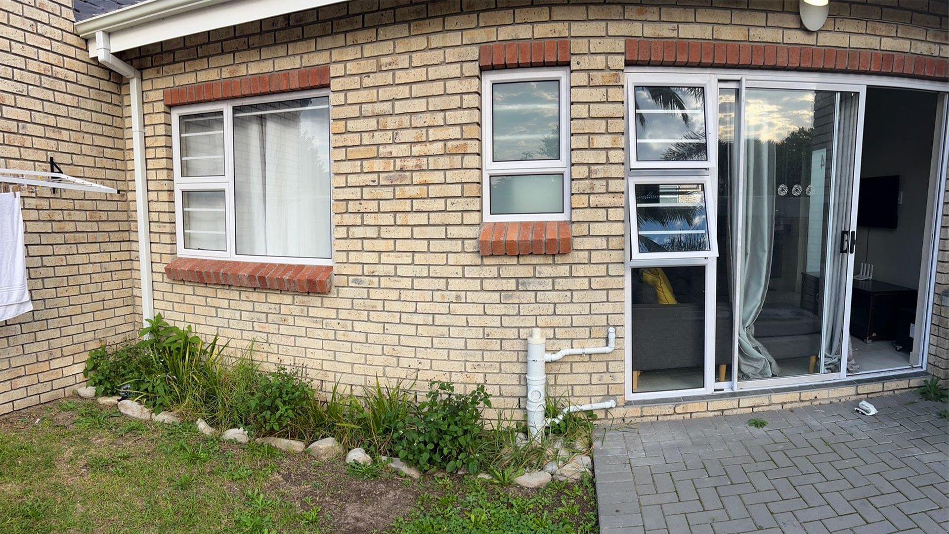 2 Bedroom House to rent in Charlo 4 The Martin, Martin Road, Charlo