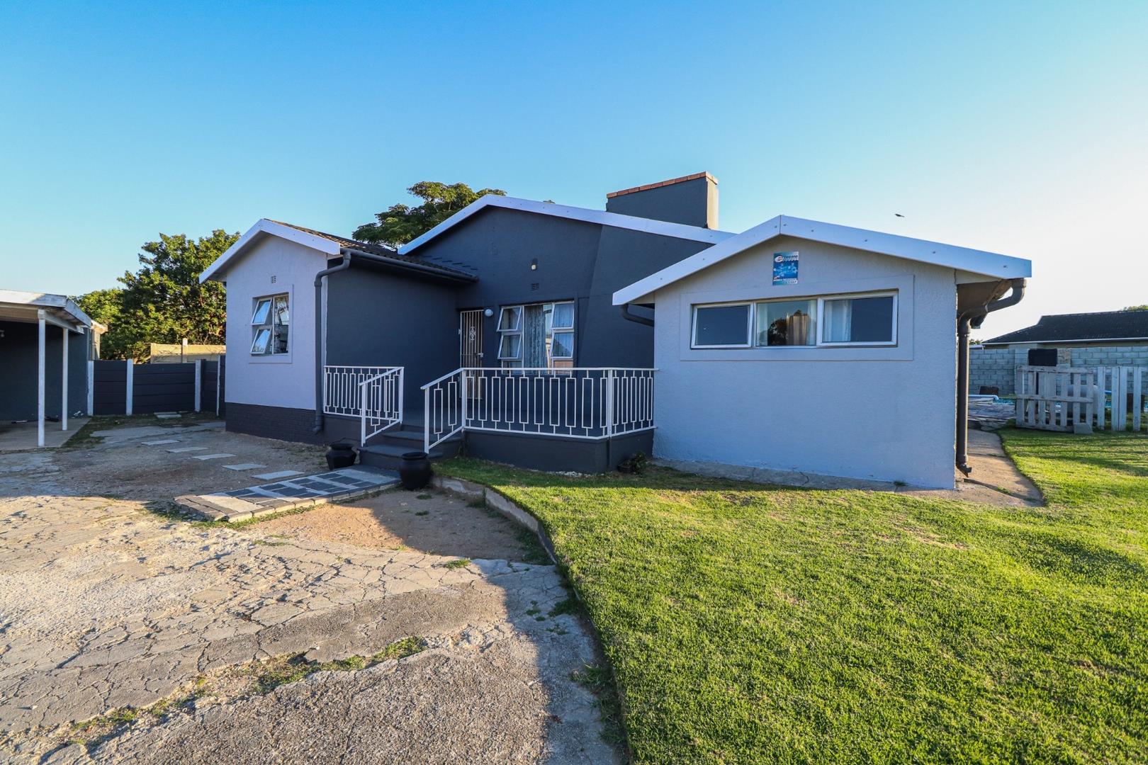 Francis Evatt Park Property Property and houses for sale in Francis