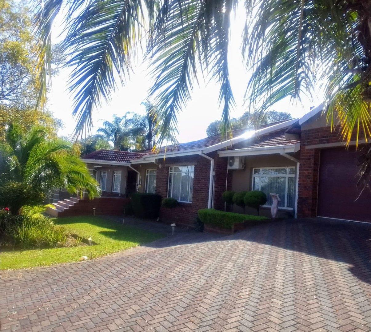 House for sale in Aviary Hill P24114378597