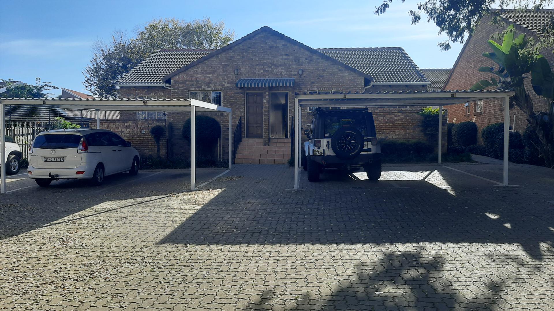 Allen's Nek Property Property and houses to rent in Allen's Nek