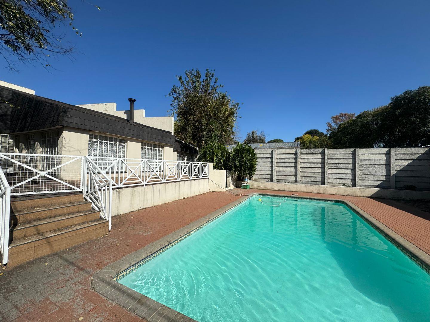 Parkhill Gardens Property Property and houses to rent in Parkhill