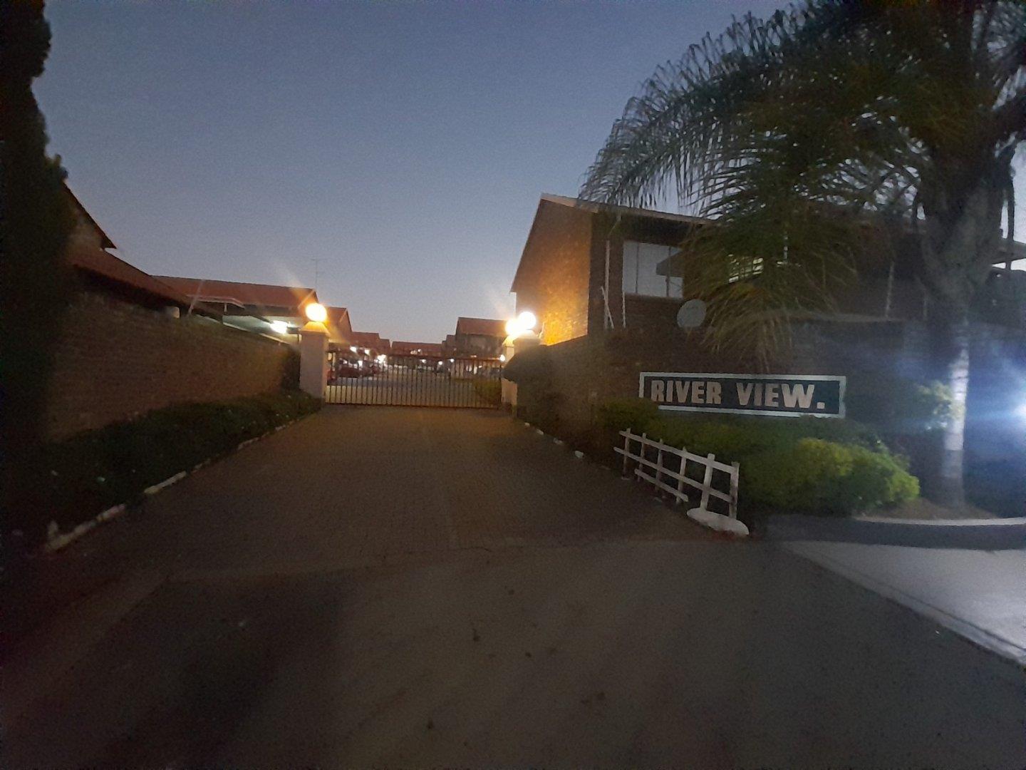 2 Bedroom Apartment / flat for sale in Philip Nel Park 49 Namen