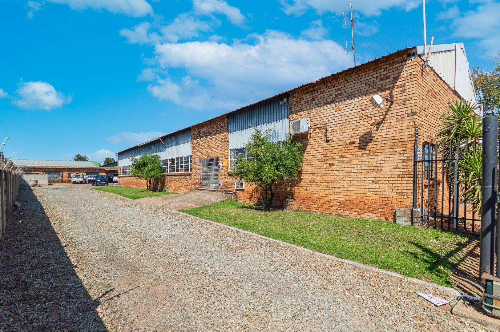 Industrial property on auction in Westonaria 3/5 Briggs Street P24