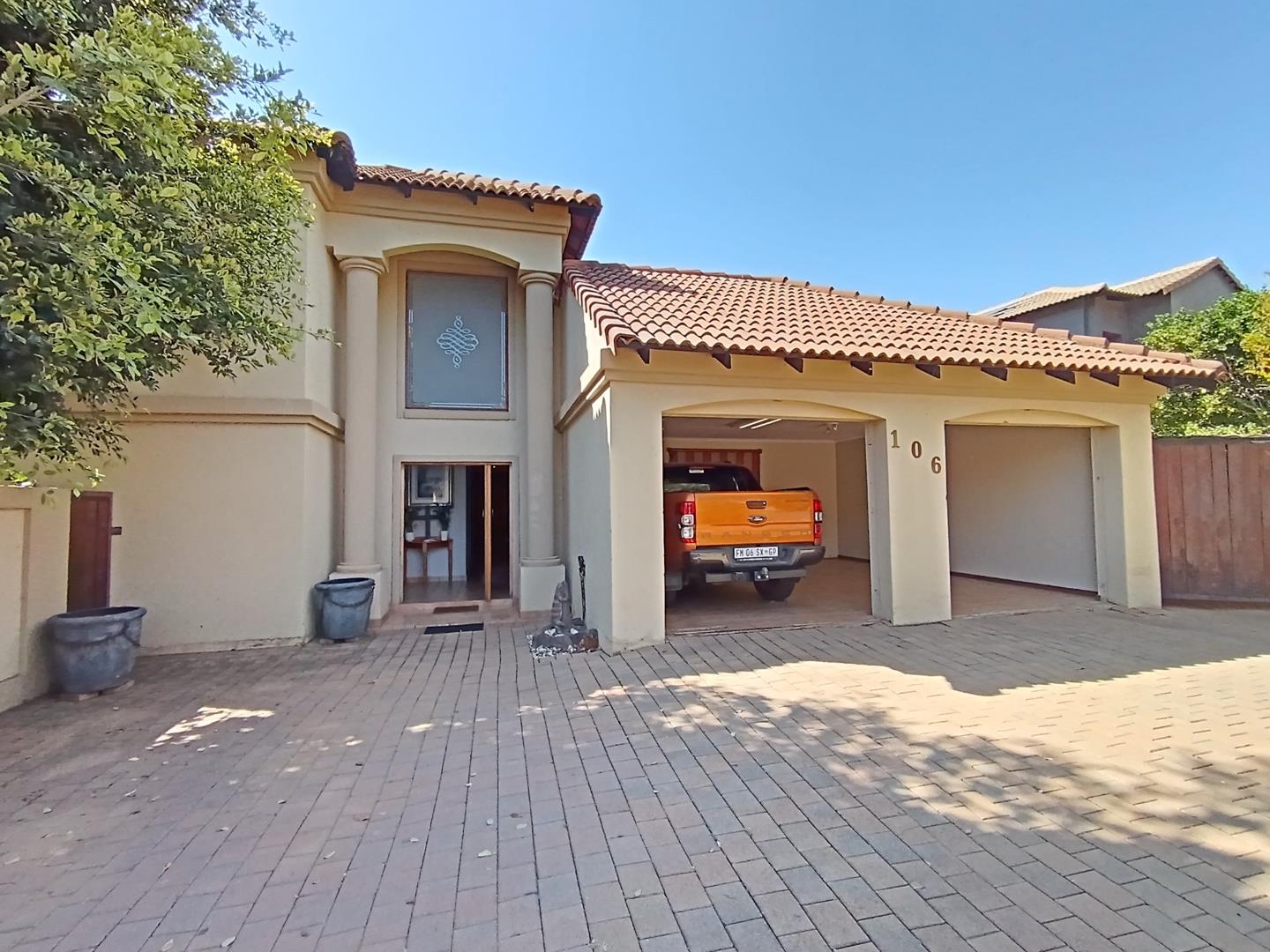 4 Bedroom House for sale in Silver Stream Estate P24114381837