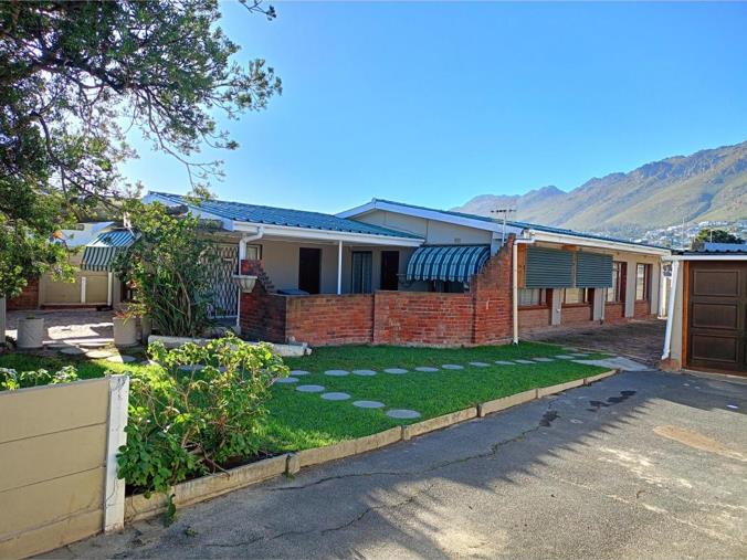 3 Bedroom House for Sale in Dobson