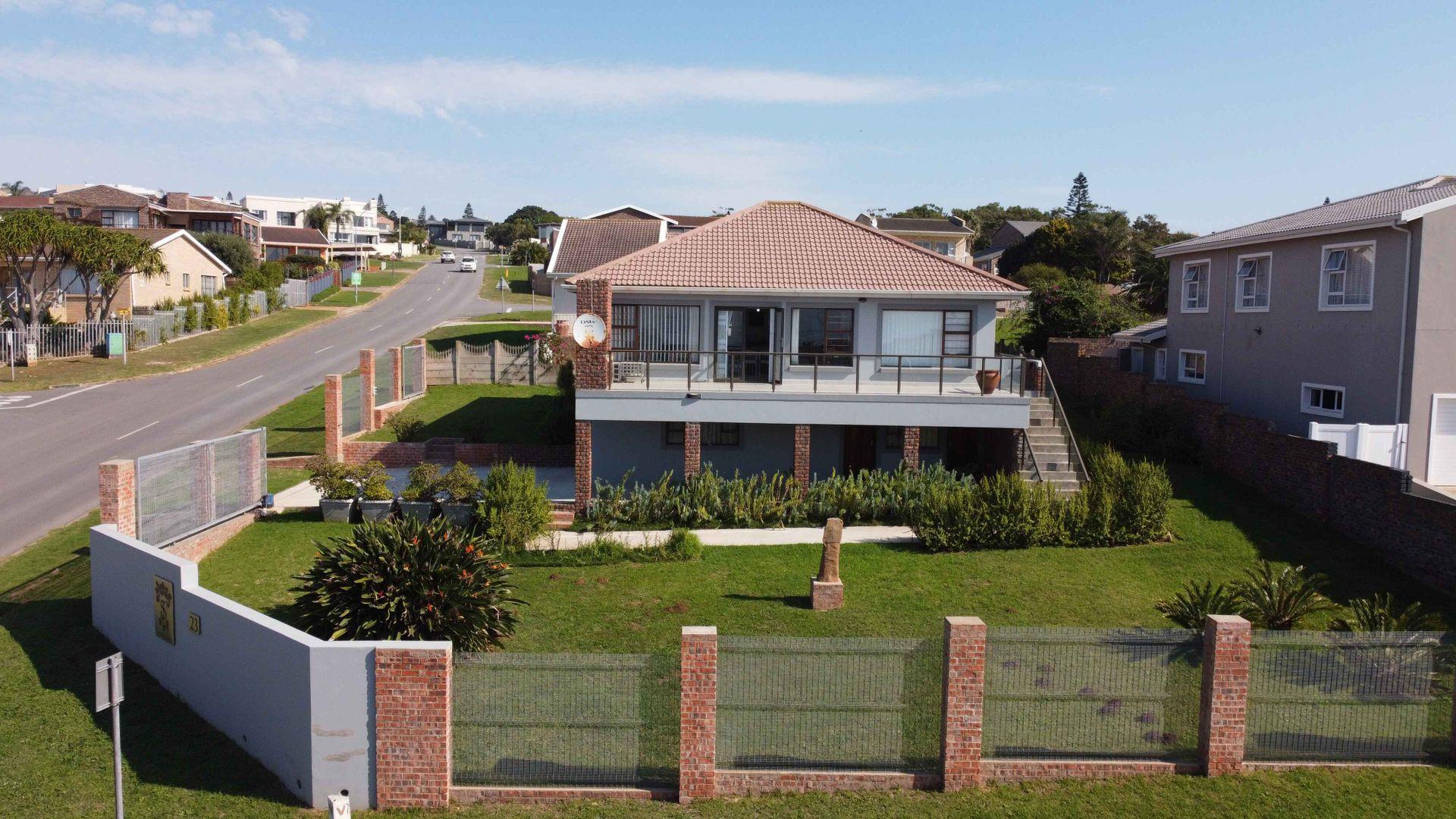 3 Bedroom House for sale in Wavecrest P24114381905