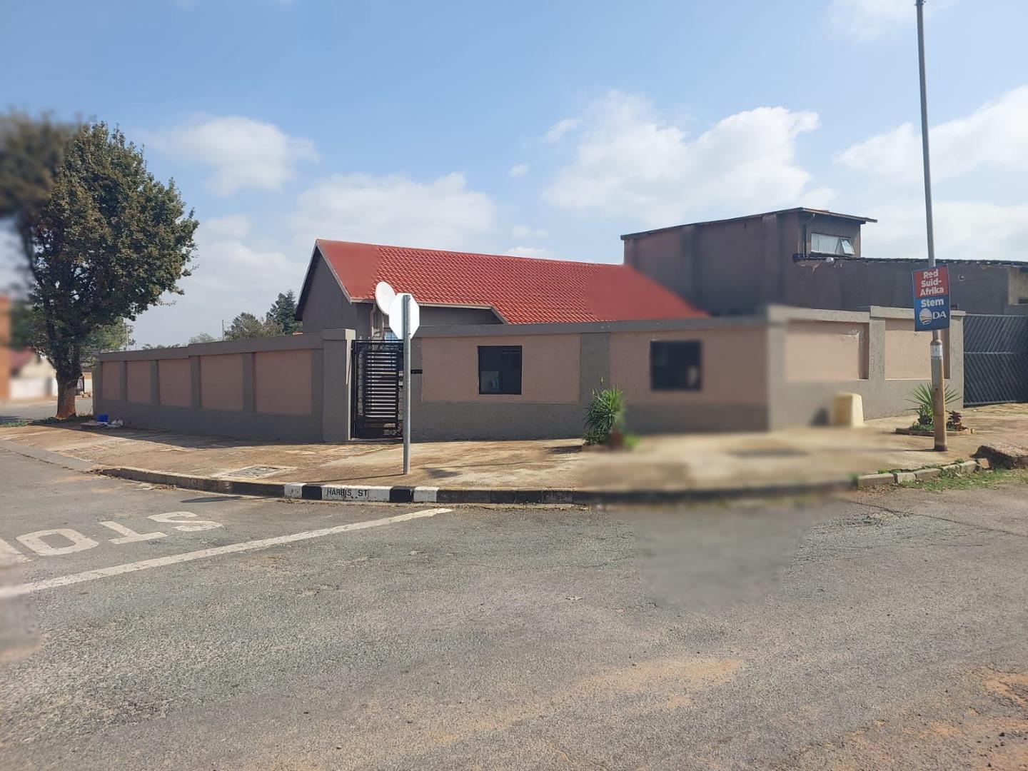 3 Bedroom House for sale in Eldorado Park P24114382246