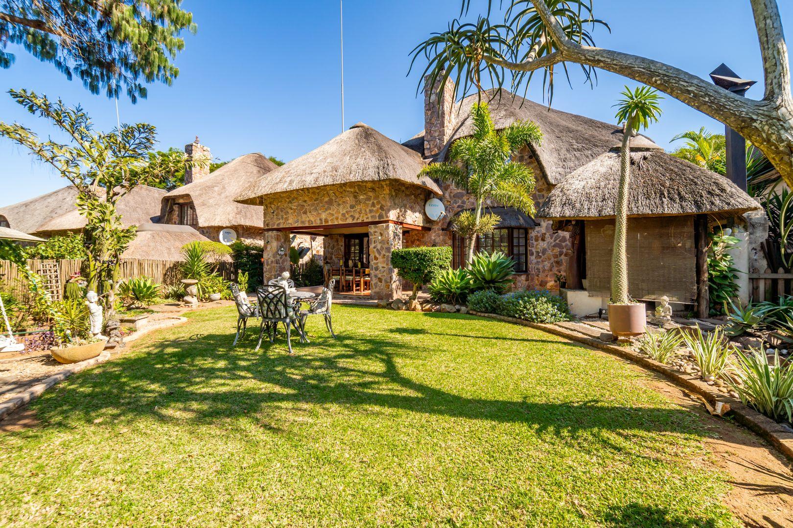 3 Bedroom Townhouse for sale in Hillcrest Central P24114382582