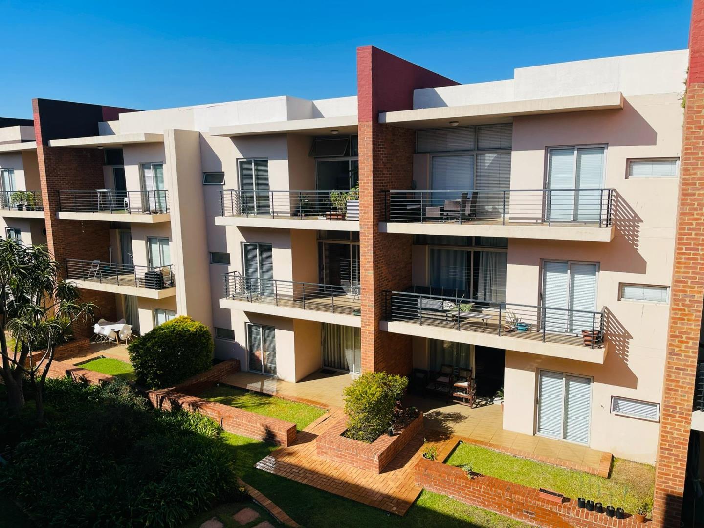 Monument Park Property Apartments / flats to rent in Monument Park