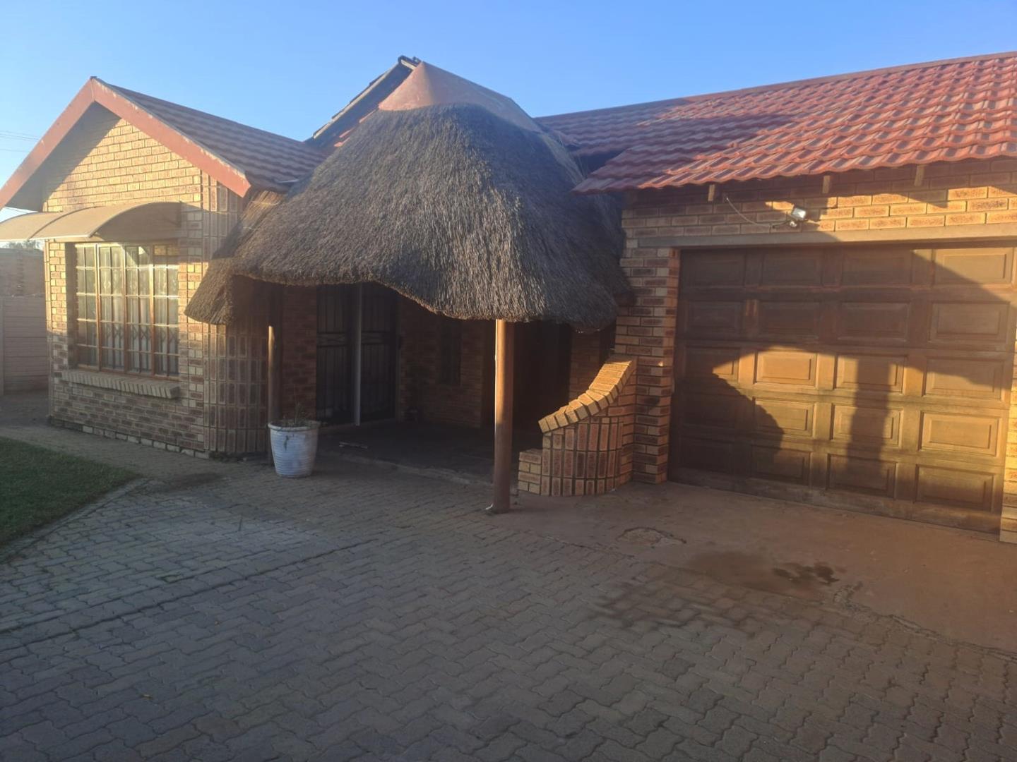 3 Bedroom House for sale in Freedom Park P24114382875