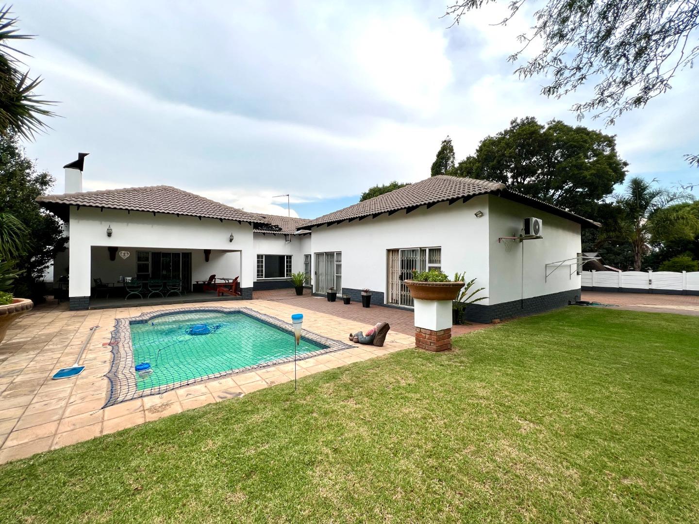 5 Bedroom House for sale in Valhalla X5 Finus Road P24114383018