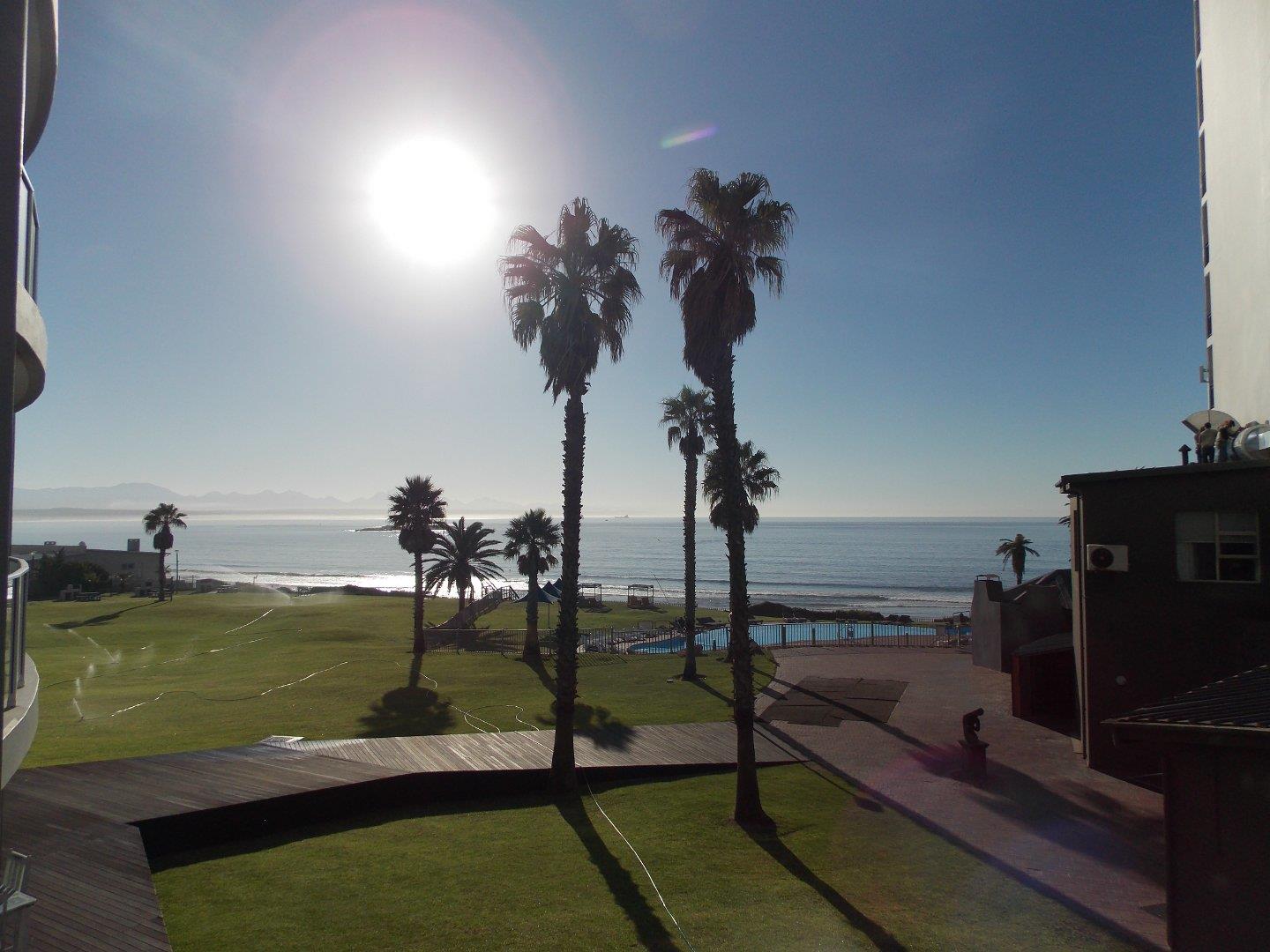 3 Bedroom Apartment / flat for sale in Diaz Beach Beach Club, 41