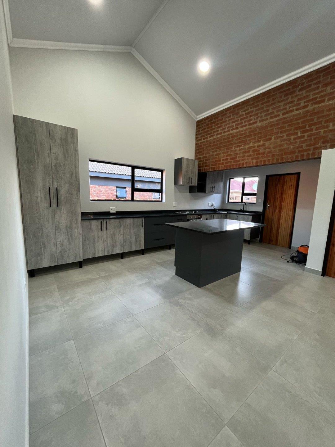 Van Der Hoff Park Property Property and houses to rent in Van Der