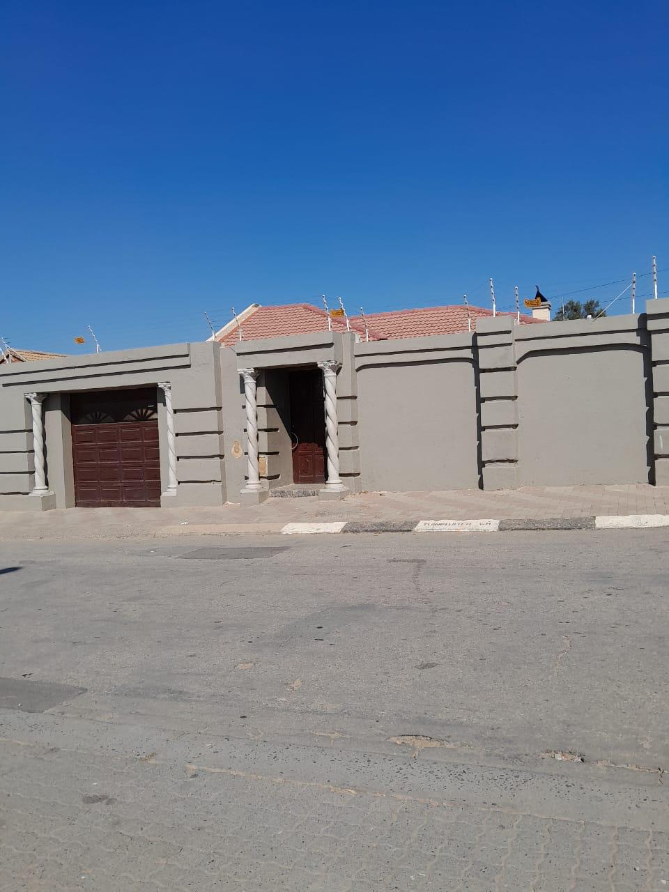 2 Bedroom House for sale in Rabie Ridge P24114384867