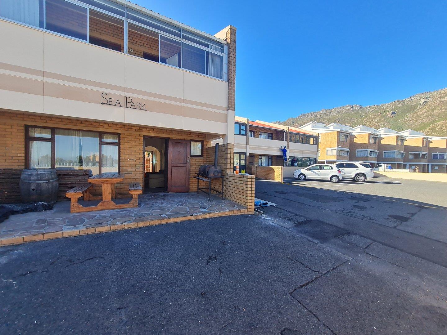 2 Bedroom Townhouse for sale in Gordons Bay Village P24114388255