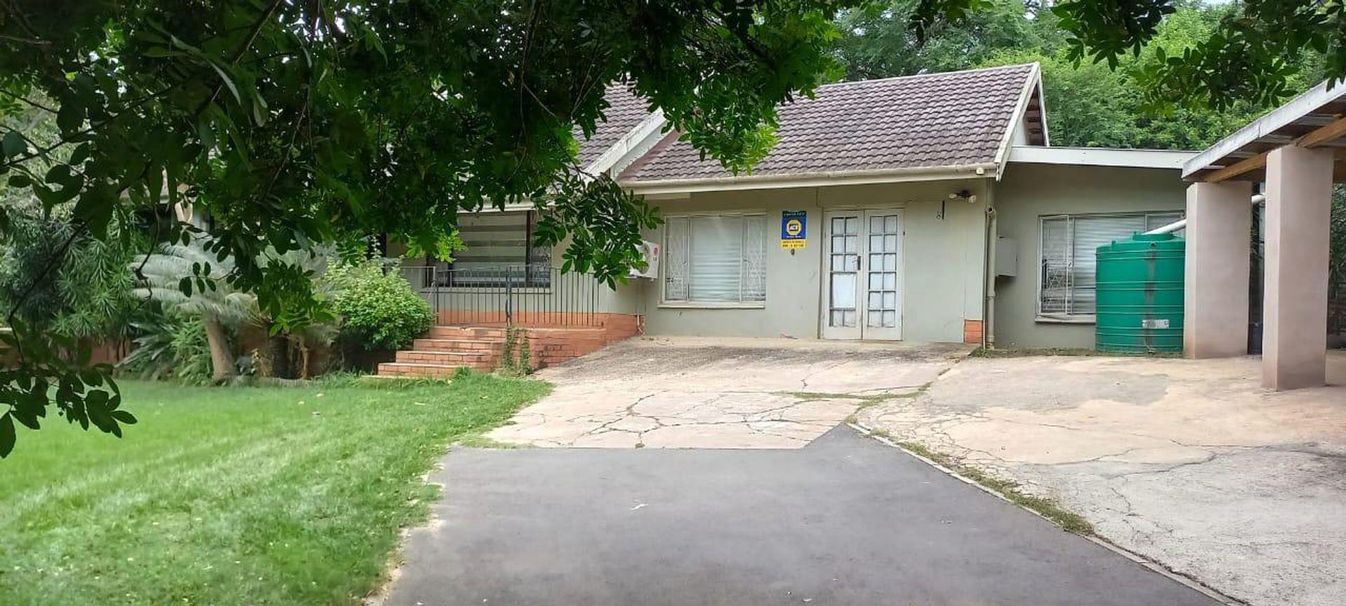 4 Bedroom House for sale in Lincoln Meade P24114108250