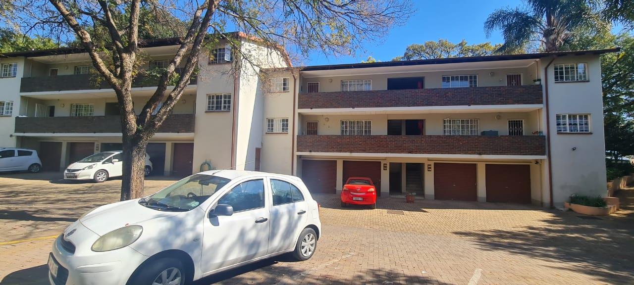 2 Bedroom Apartment / flat for sale in Northcliff 3 Sunset Oaks 119