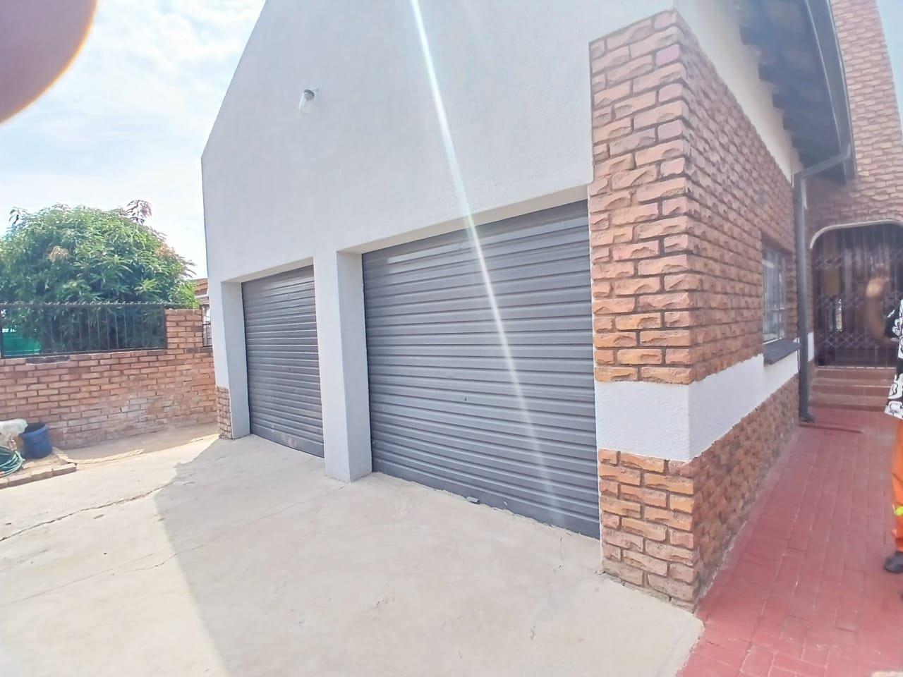 House for sale in Seshego D P24114388609