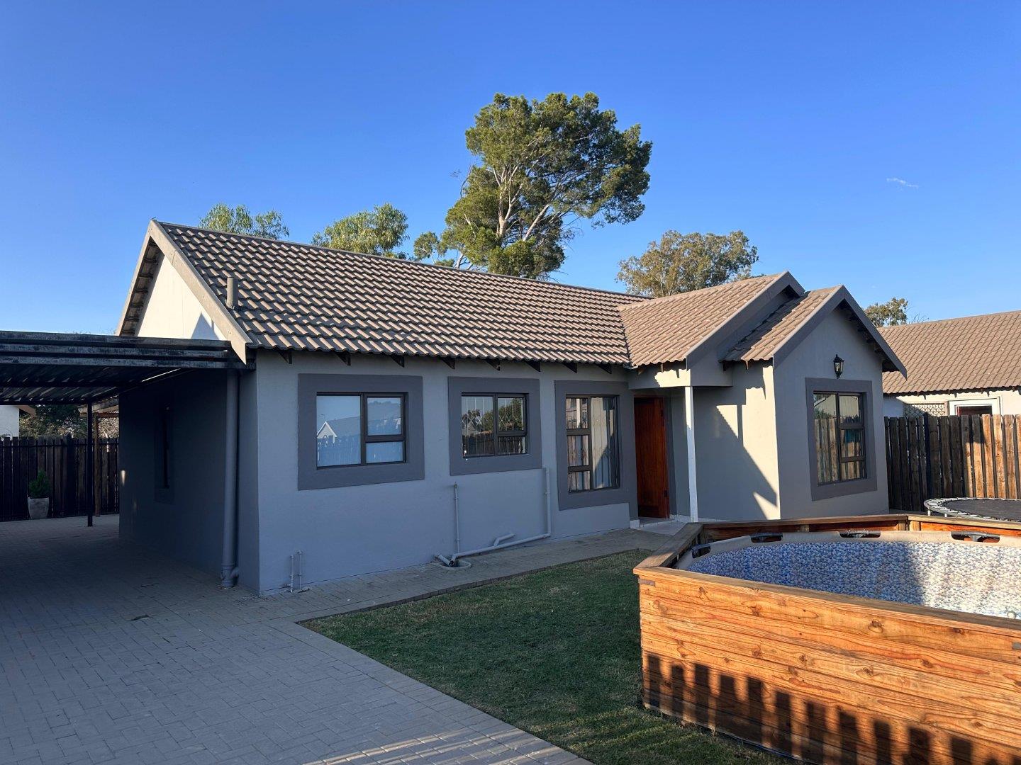 3 Bedroom House for sale in Bloemspruit 33140, Voorspoed St. Arcata