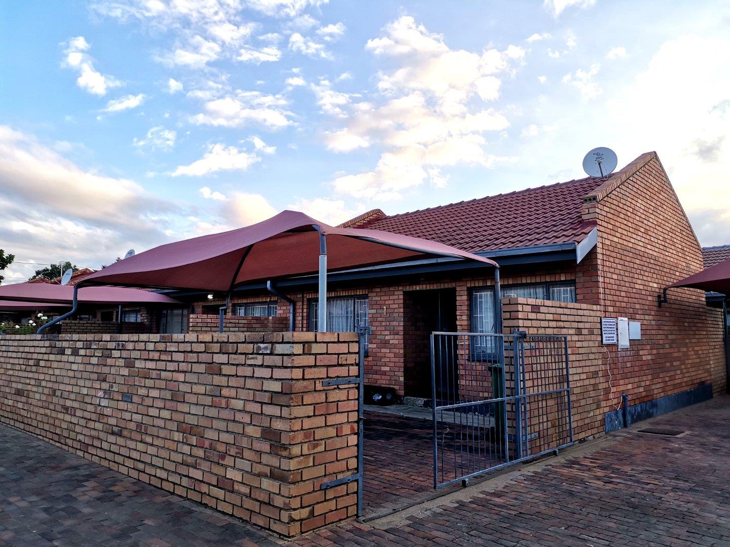 2 Bedroom Townhouse for sale in Annadale P24114393620