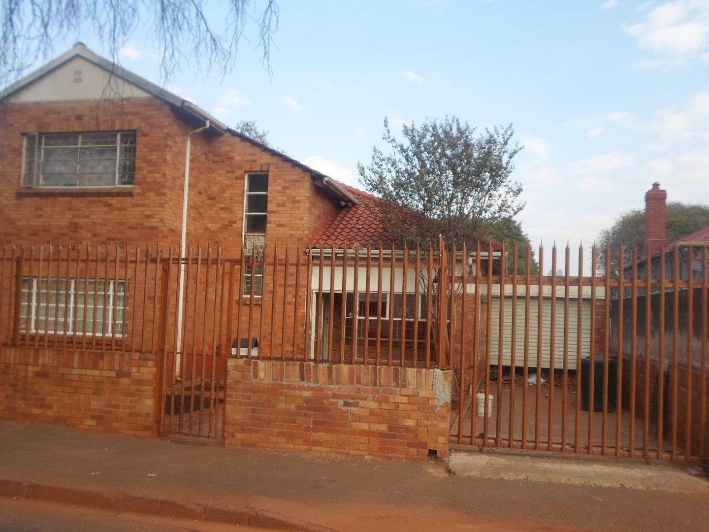 4 Bedroom House for sale in Malvern P24114394165