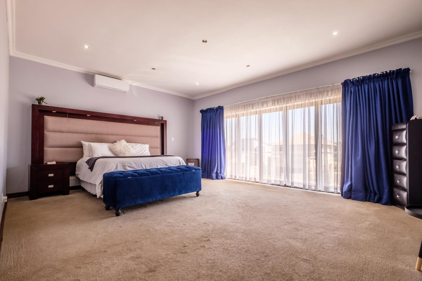 5 Bedroom House for sale in Melodie 746/24 Gateway Manor Gateway Manor Estate P24114394679