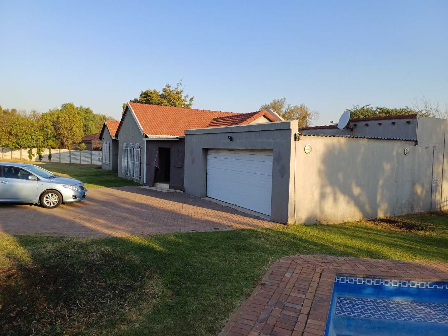 4 Bedroom House for sale in Brackenhurst P24114394820