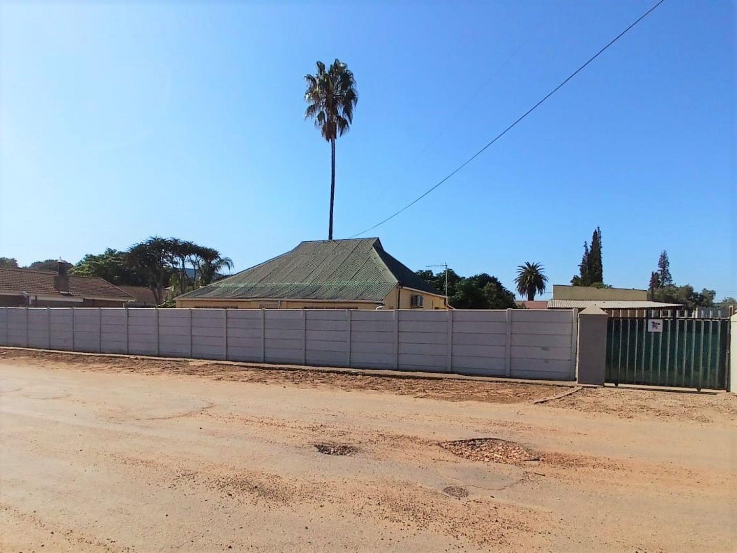 2 Bedroom House for sale in Kirkwood 17 Harrod P24114394975