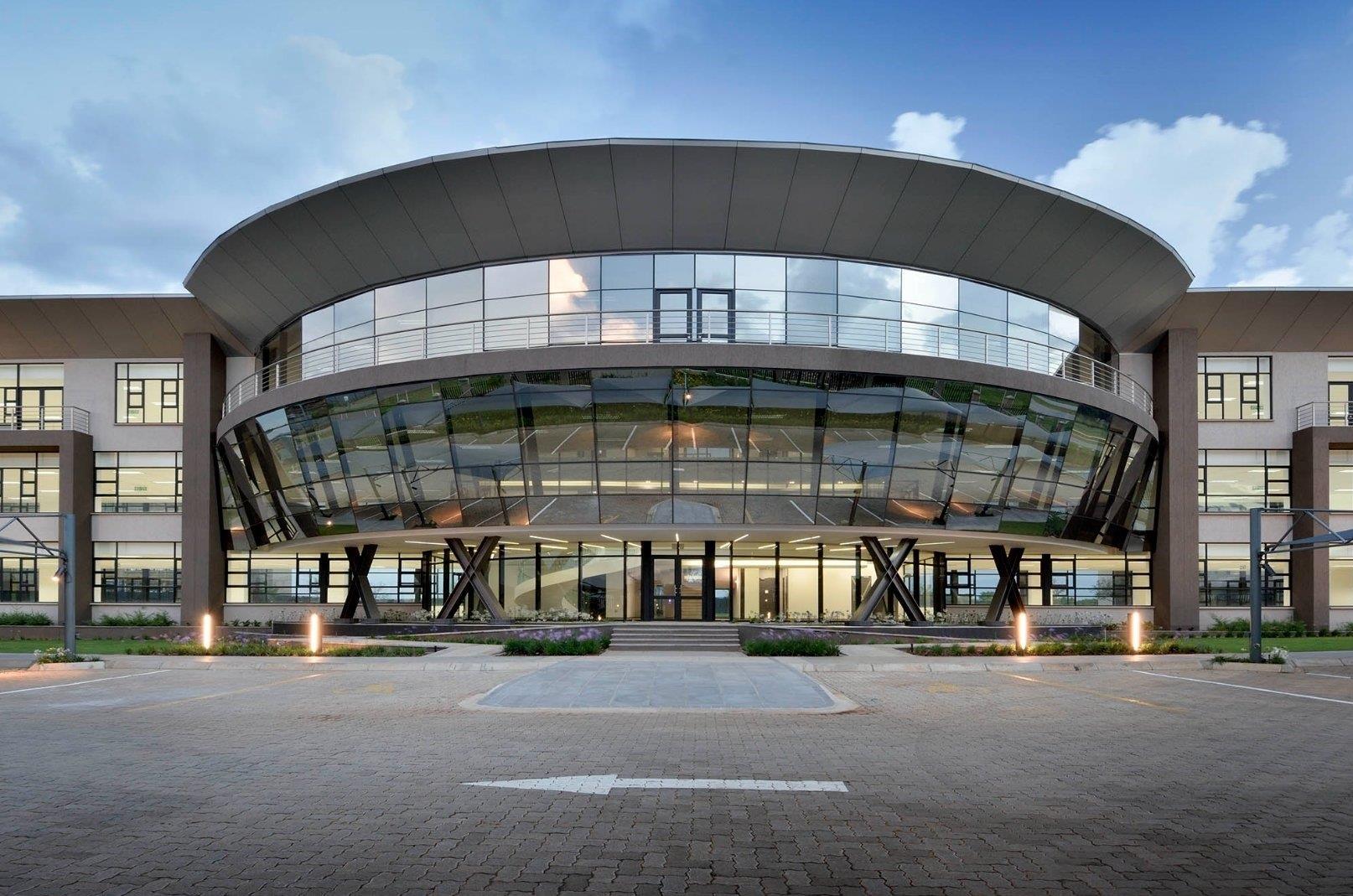 Commercial property to rent in Bonaero Park 1 Park Road P24114395239