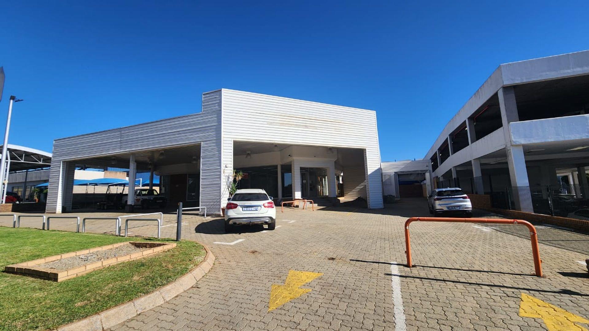 Commercial property to rent in Centurion Central 2013 Lenchen Avenue